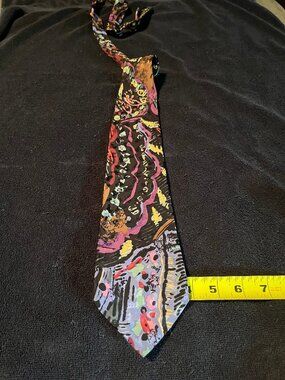 100% SILK MEN'S NECKTIE CARMEL-BY-THE-SEA